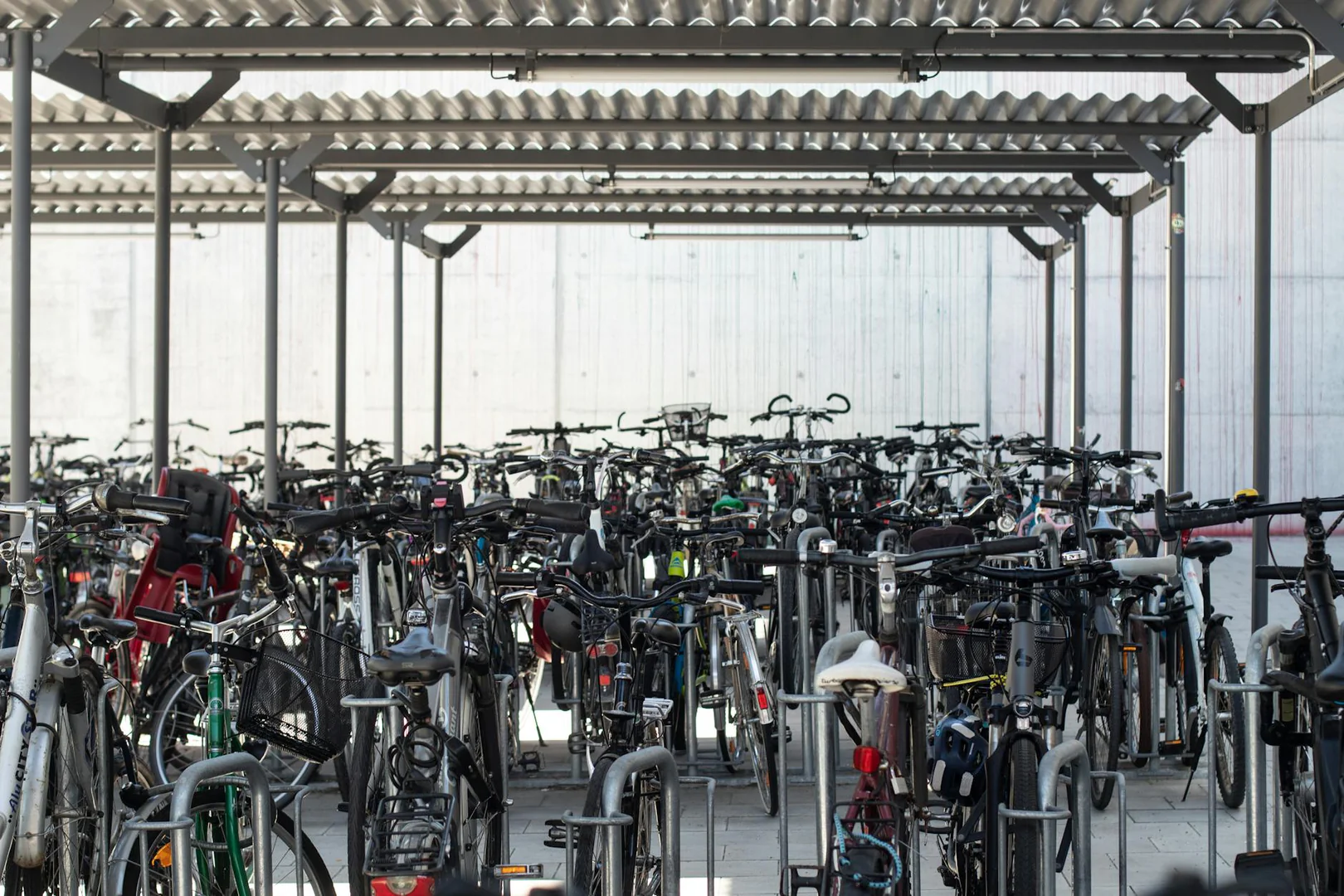 Anthropic-Klage gegen US-Regierung: Implikationen für die Schweizer Finanzbranche