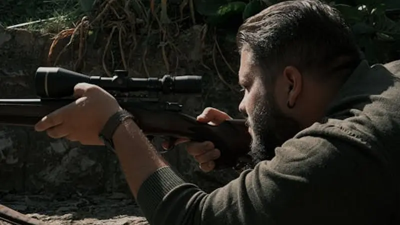 SCOPE: Scene-Contextualized Incremental Few-Shot 3D Segmentation