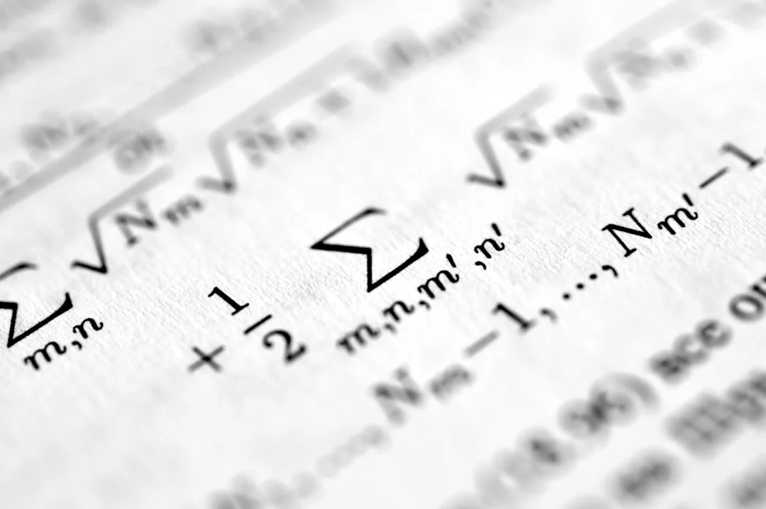 Toward a Functional Geometric Algebra for Natural Language Semantics